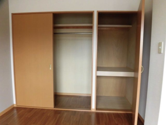 収納　同型タイプ