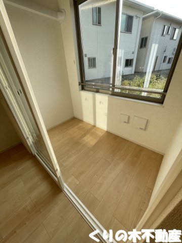 バルコニー　陽当たり良好なバルコニーです
