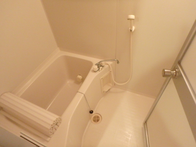 バス・シャワールーム　１日の疲れを癒すバスルーム