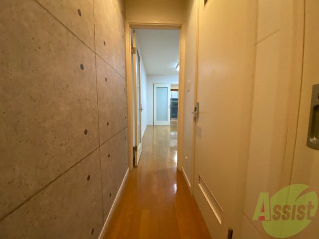 玄関　玄関から撮影しました。広々としていますね！