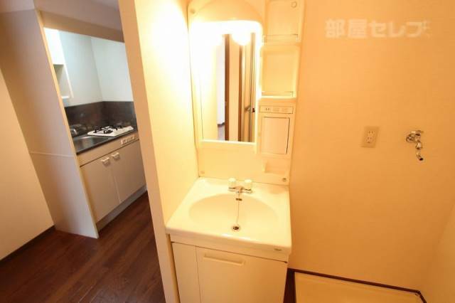 洗面設備　※１０２号の写真です