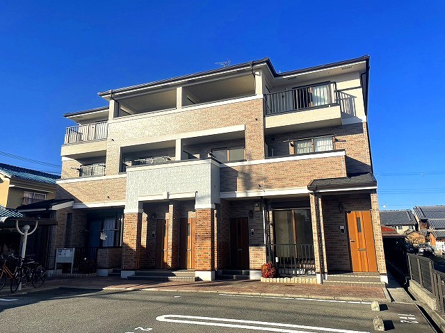 建物外観　洋風で素敵な外観です。