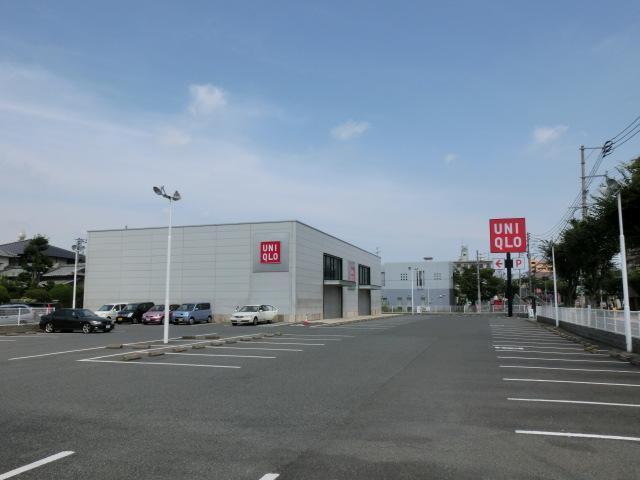 ショッピングセンター　ユニクロ（ショッピングセンター）まで679m