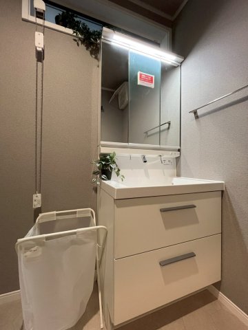 洗面設備　洗面所です