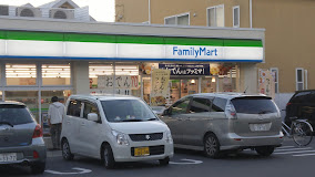 コンビニ　ファミリーマート 静岡城東町店（コンビニ）まで394m