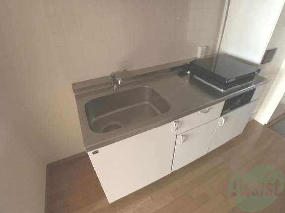 キッチン　キッチンはＩＨクッキングヒーターが設置してあります。