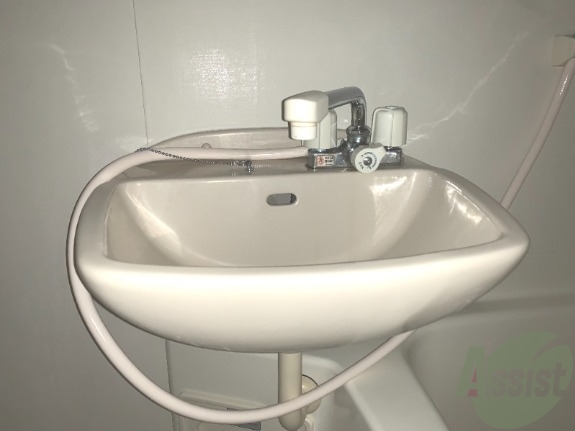 洗面設備　朝の身支度はこちらでどうぞ。元気に過ごしましょう。