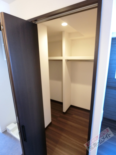 収納　大容量のウォークインクローゼット付き♪