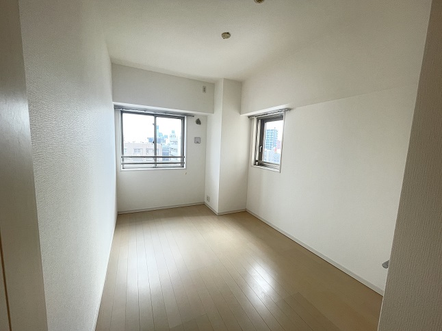 居室・リビング　反転タイプ参照