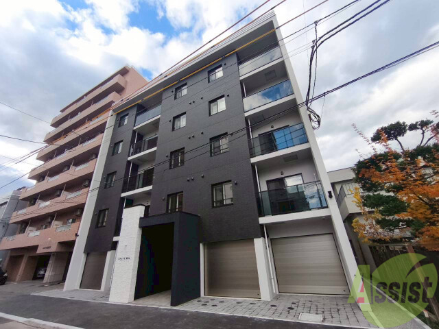建物外観　札幌市中央区北５「エフュート北円山」