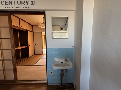 洗面設備　独立した洗面台があります