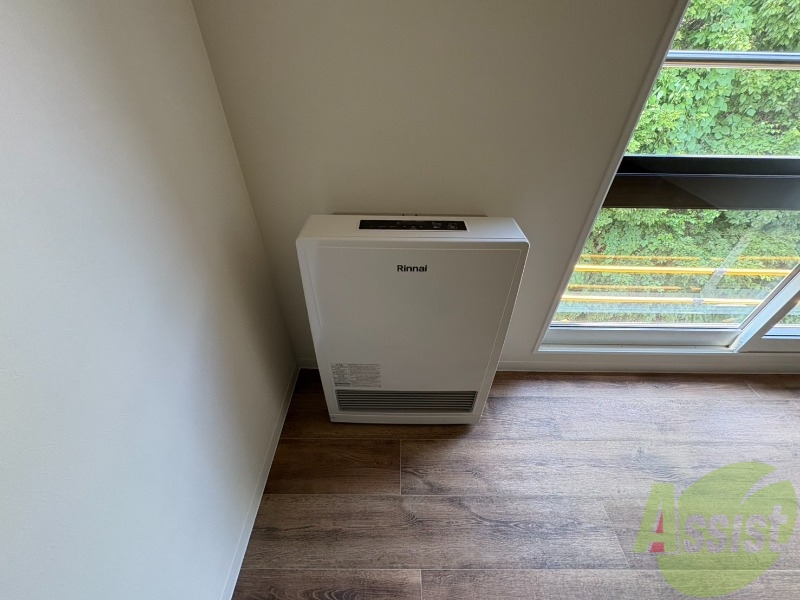 その他　暖房です。冬場の寒い日でも安心ですね～