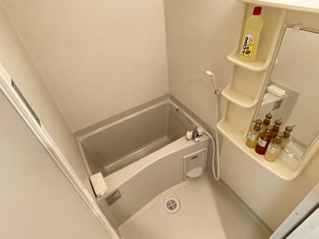 バス・シャワールーム　日々の疲れを癒すお風呂付です