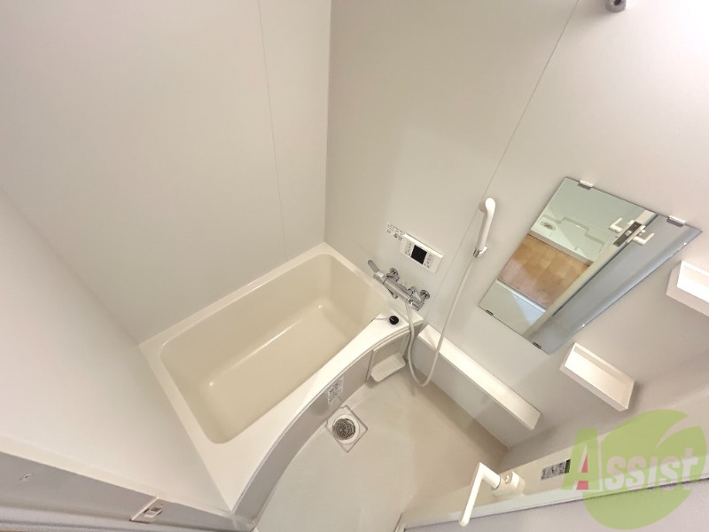 バス・シャワールーム　浴室は追い炊き機能が付いていましたよ。嬉しいですね。