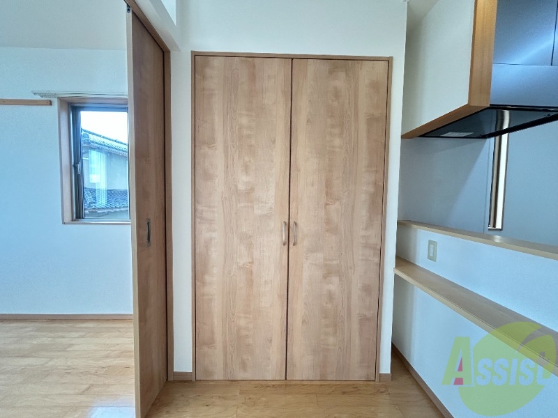 収納　収納スペースになります。中の様子が気になりますね。