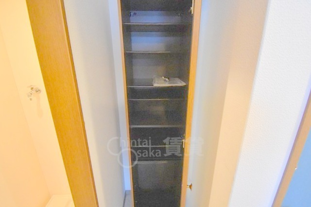 収納　シューズボックス