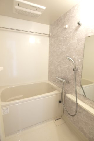 バス・シャワールーム　詳細は、RISUMO江坂本店→06-6155-7137まで♪