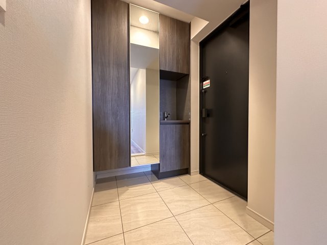 玄関　同一タイプです。