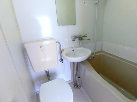 バス・シャワールーム　他号室のお写真です