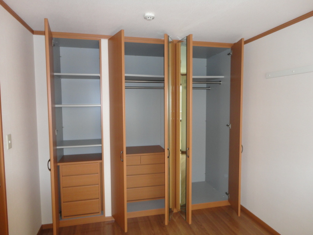 収納　クローゼット