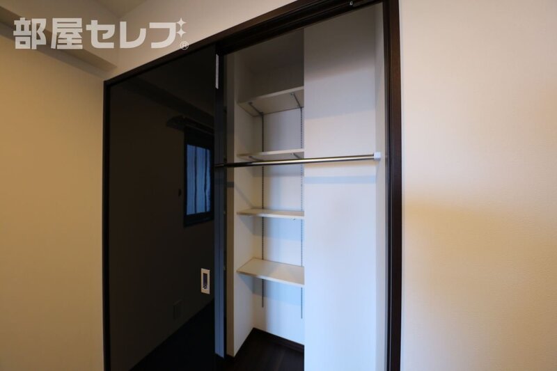 収納　９０４号室写真