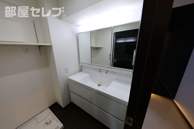 洗面設備　９０４号室写真