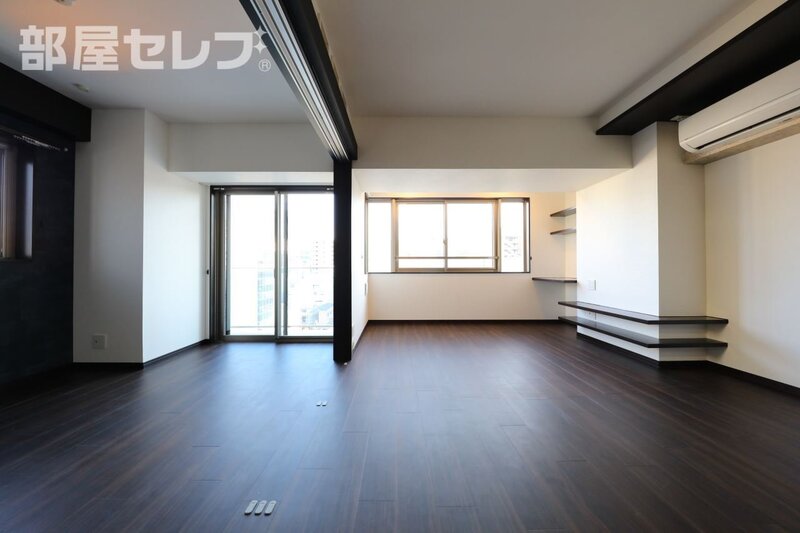 居室・リビング　９０４号室写真