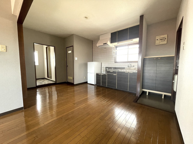 居室・リビング　南向きで明るいです♪