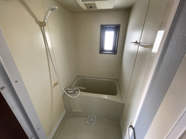 バス・シャワールーム　浴室です♪