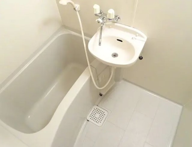 バス・シャワールーム　別部屋　参考写真