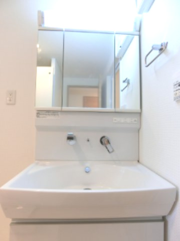 洗面設備　詳細は、RISUMO江坂本店→06-6155-7137まで♪