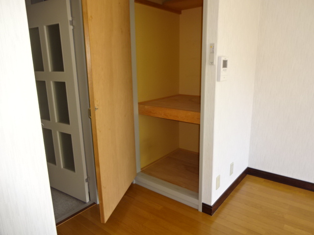 収納　ちょっとした収納スペースも充実しています