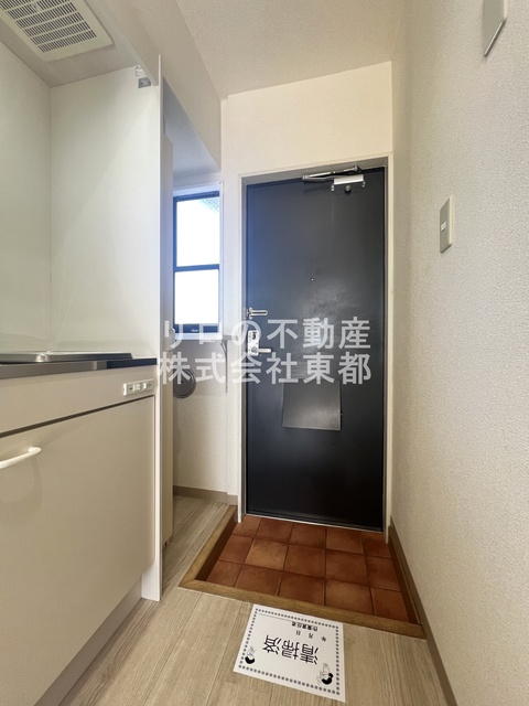 玄関　すっきりシンプルな玄関スペースです！