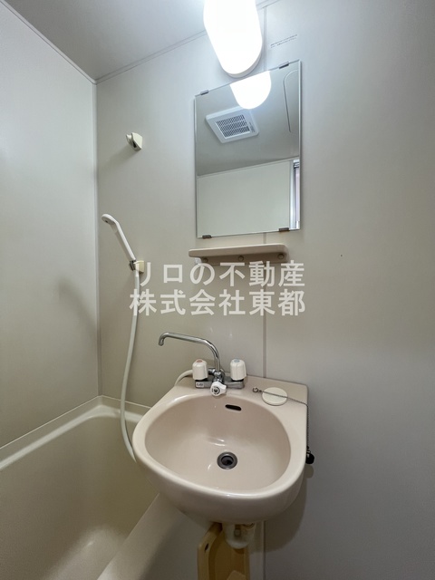 洗面設備　洗面ボウルもついているので、ここで洗顔できますね☆