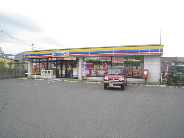 コンビニ　ミニストップ 秦野尾尻店（コンビニ）まで96m
