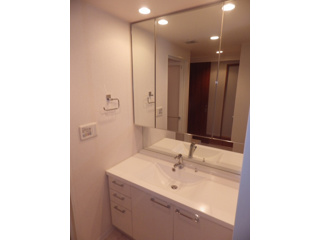 洗面設備　※同物件別室参考写真