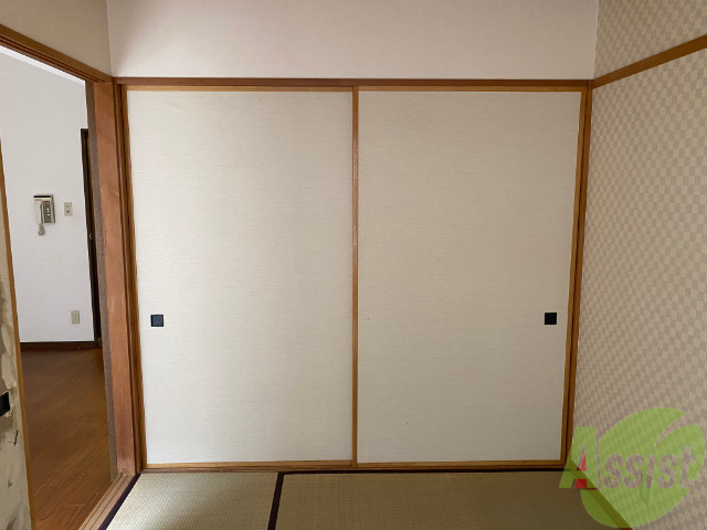 収納　収納はこちらです。高さも十分ございますね。