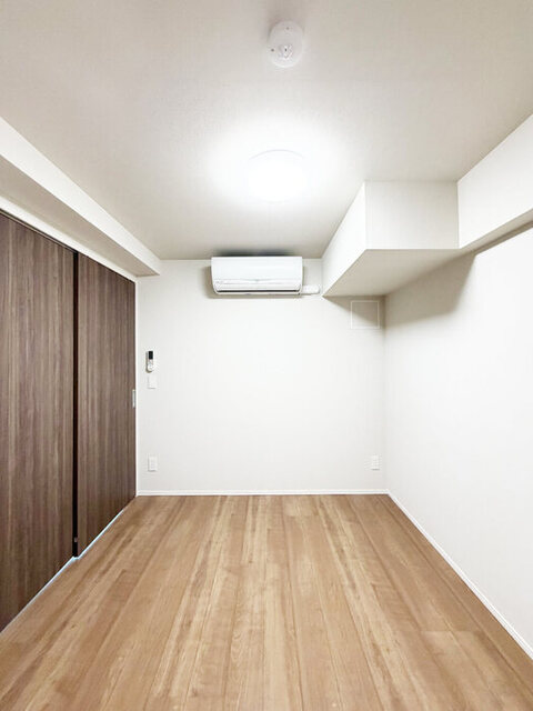 その他部屋・スペース　洋室５．２帖？