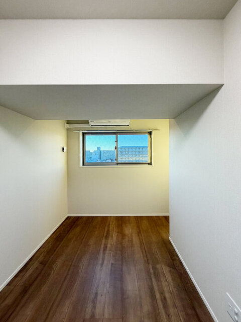 その他部屋・スペース　洋室５．４帖？