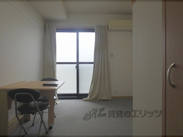 居室・リビング　洋室