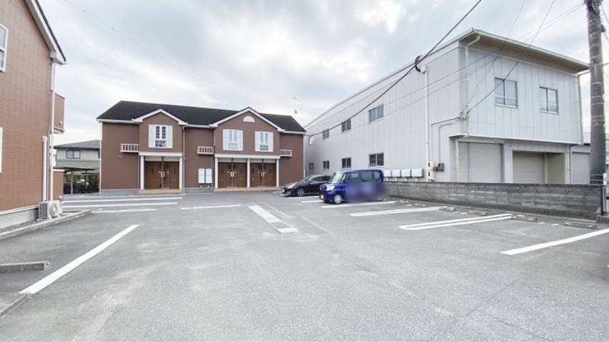 駐車場　駐車場