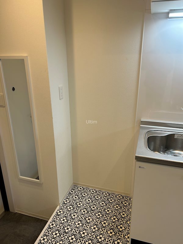 玄関　違うお部屋の写真です。ご参考までに