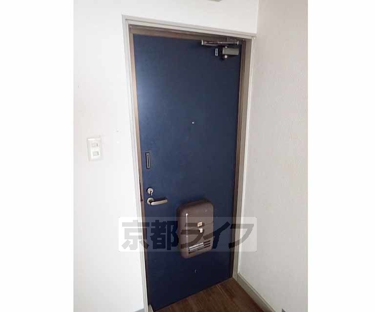 その他設備　しっかりとしたドアです。