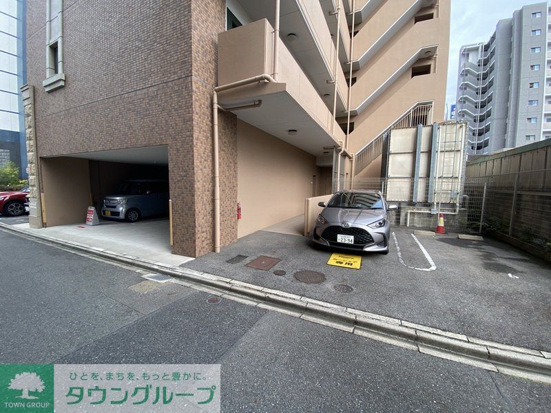 駐車場　駐車場