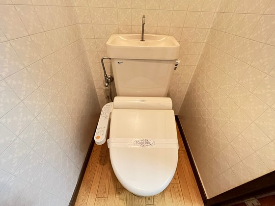 トイレ　※別部屋の写真です