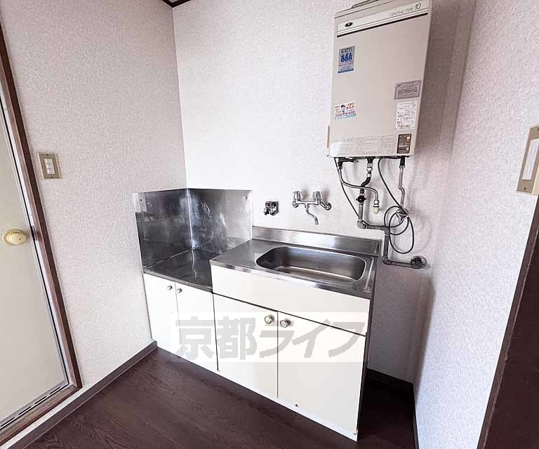 キッチン　２口コンロ設置可能です。