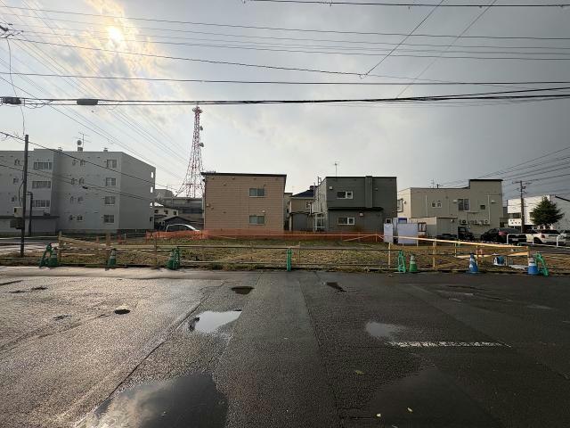 建物外観　建築中