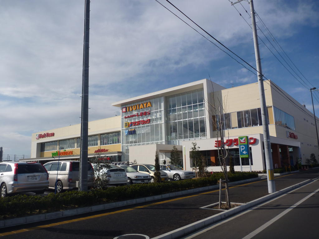 スーパー　ヨークベニマルあすと長町店（スーパー）まで657m