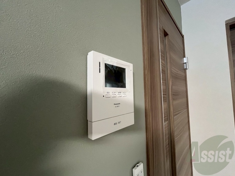 セキュリティ　ＴＶモニター付インターホンです。来客者の顔が見えるので安心！