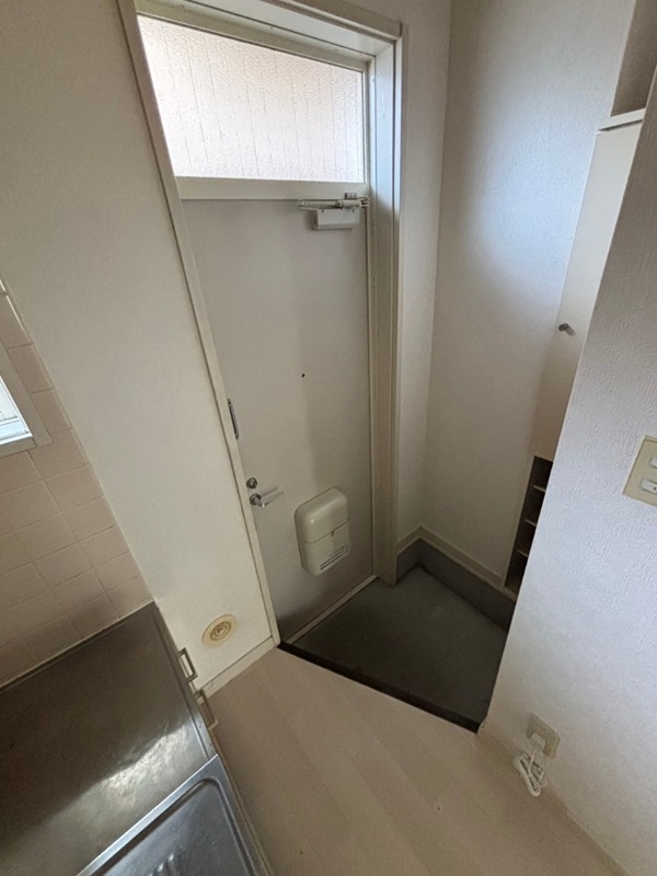 玄関　別部屋参考写真